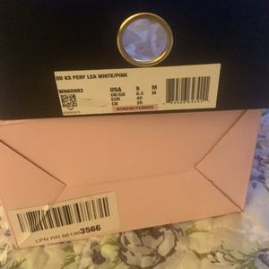 Kate Spade perforated Lea White/Pink loafer size 9